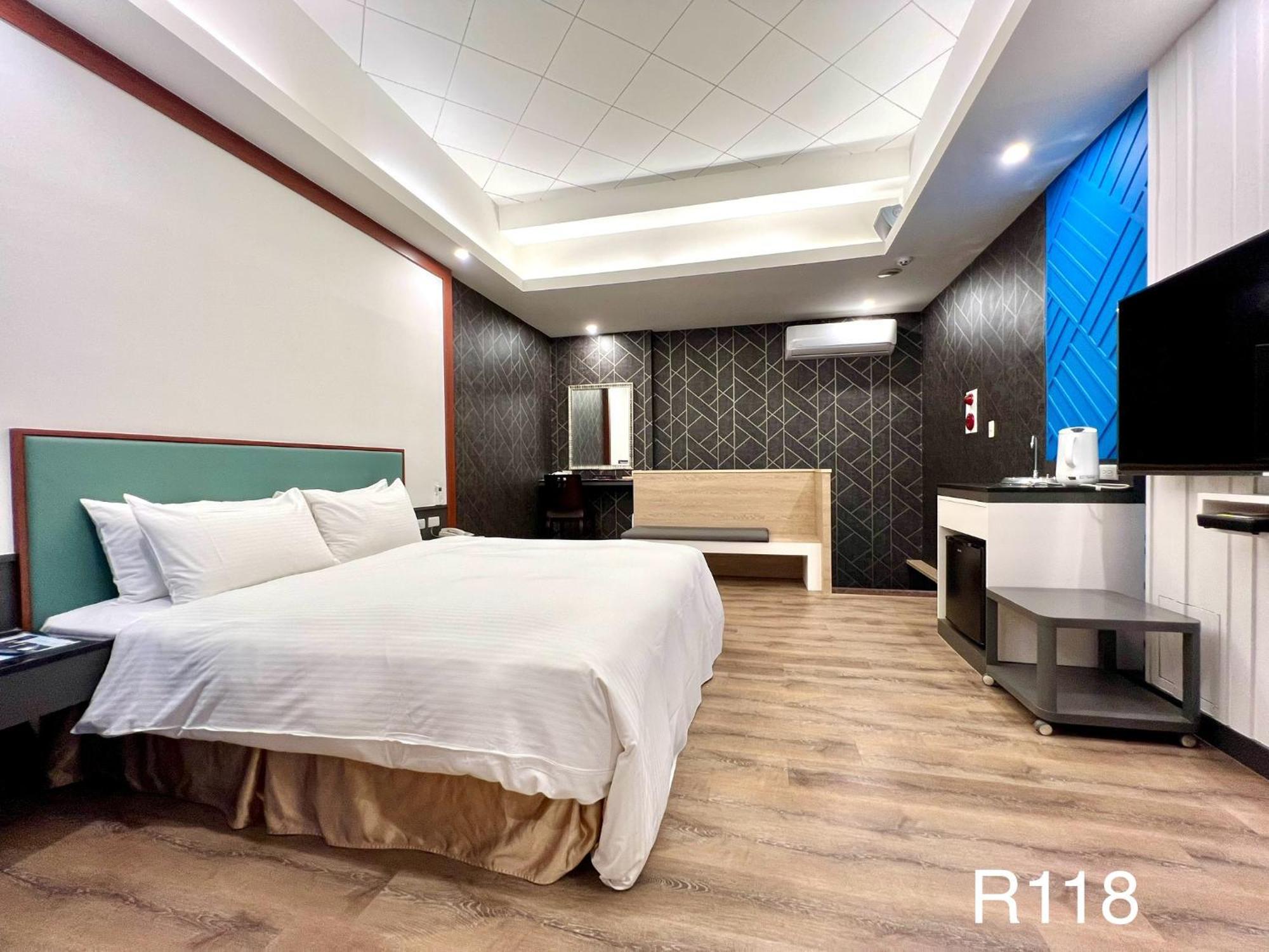 Cigar Motel Тайнань Экстерьер фото