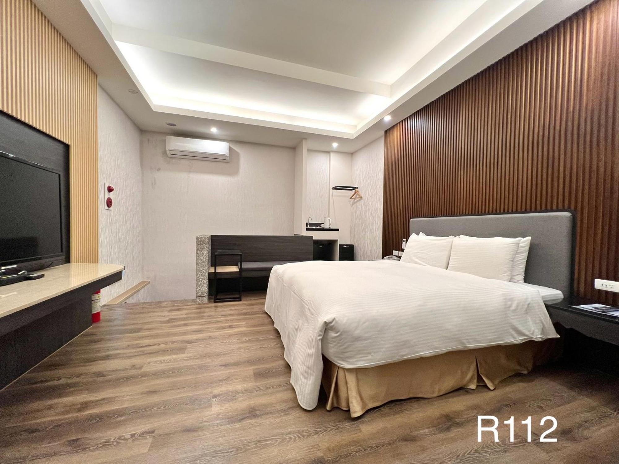 Cigar Motel Тайнань Экстерьер фото