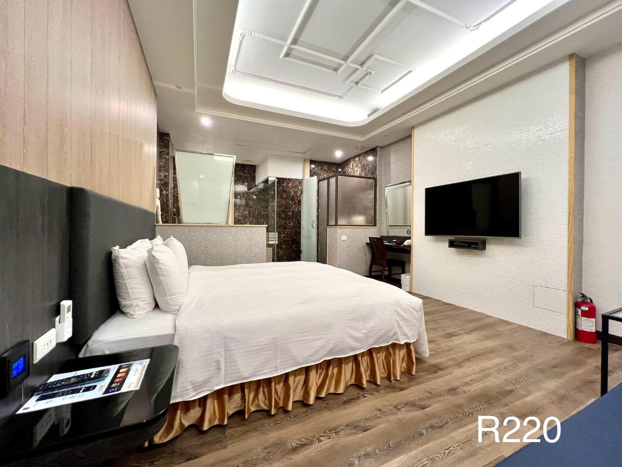 Cigar Motel Тайнань Экстерьер фото